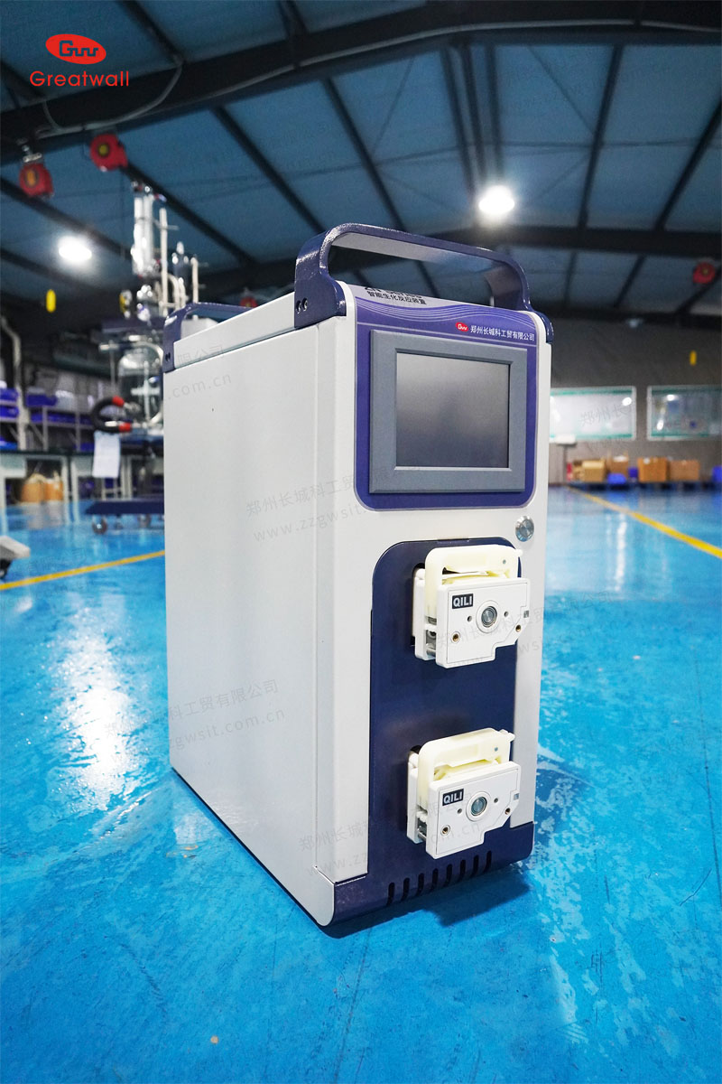 智能生化反应装置侧视图